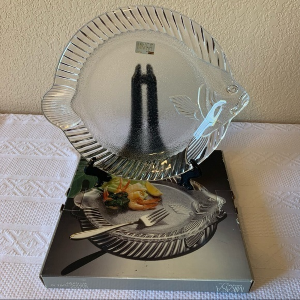 NIB Mikasa Crystal La Pesce‎ 10” Serving Plate